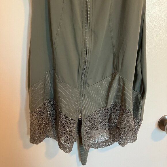 Dolcezza Fitted Style Kaki Green Tunic Top Size Medium FLAWS - Picture 8 of 10